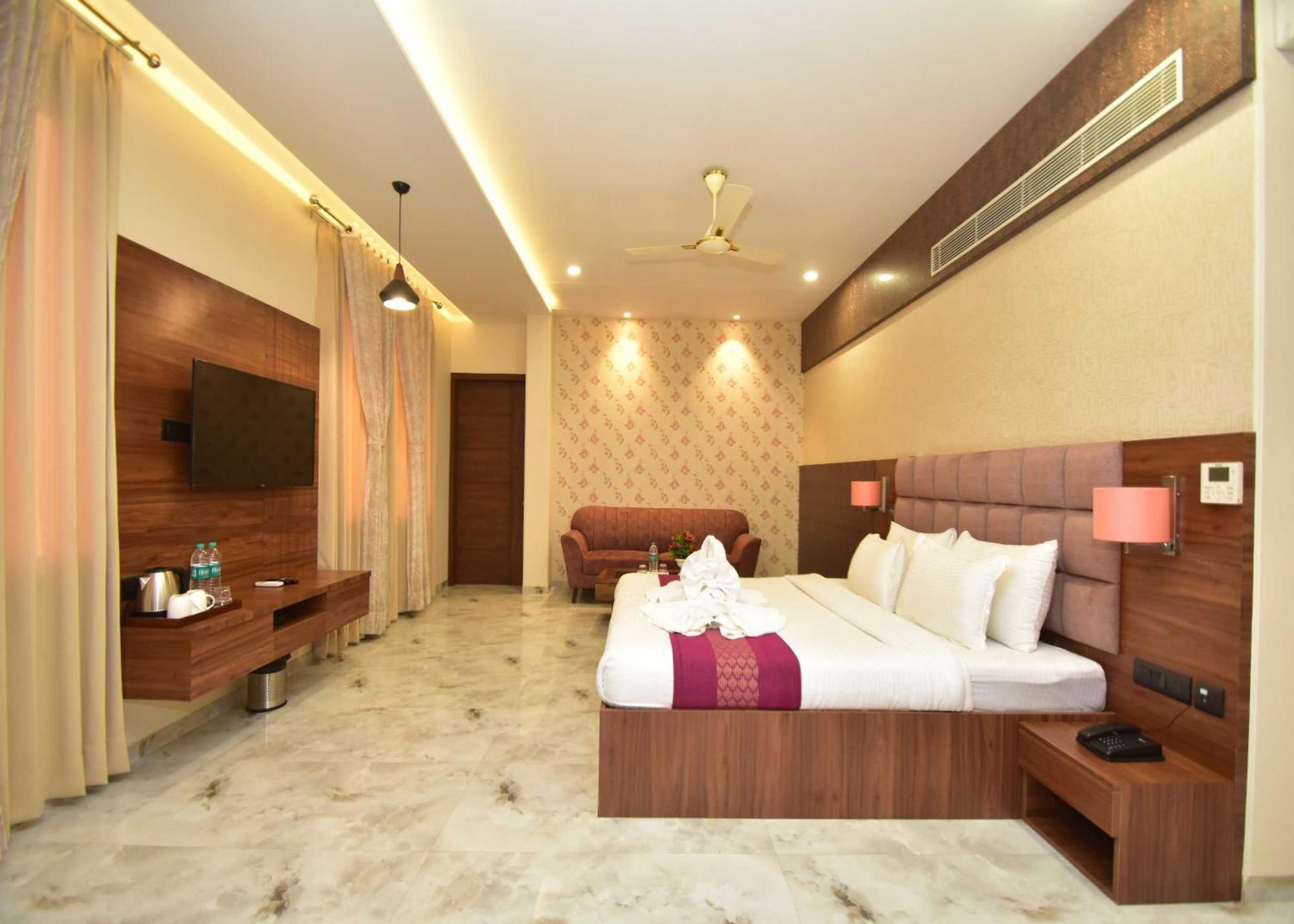 Hotel Shyamleela Khatu ภายนอก รูปภาพ
