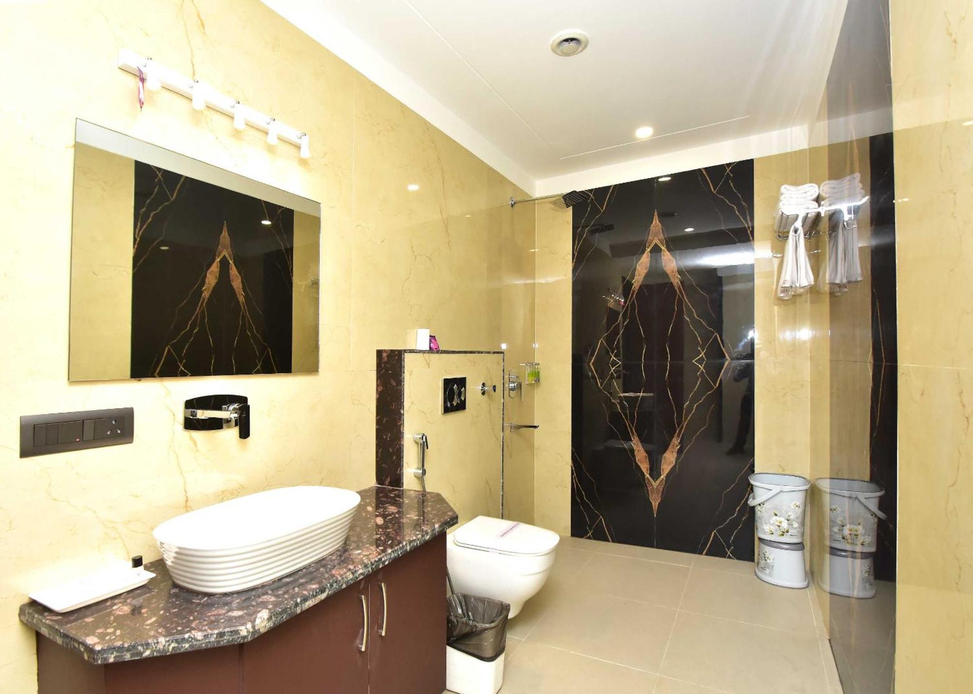 Hotel Shyamleela Khatu ภายนอก รูปภาพ