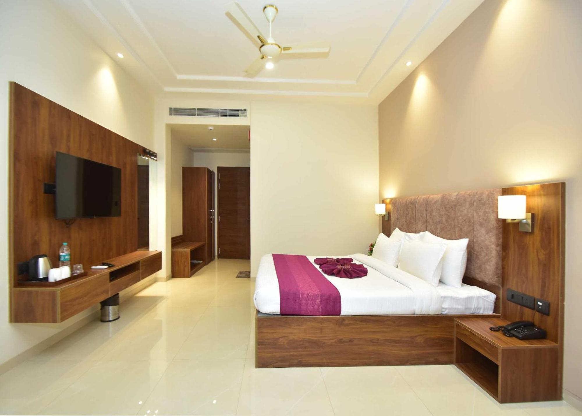 Hotel Shyamleela Khatu ภายนอก รูปภาพ