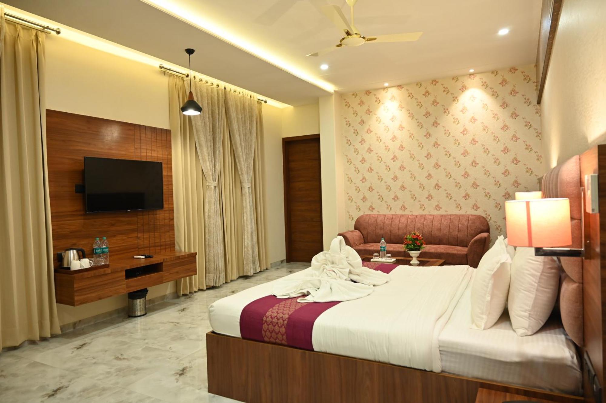Hotel Shyamleela Khatu ภายนอก รูปภาพ