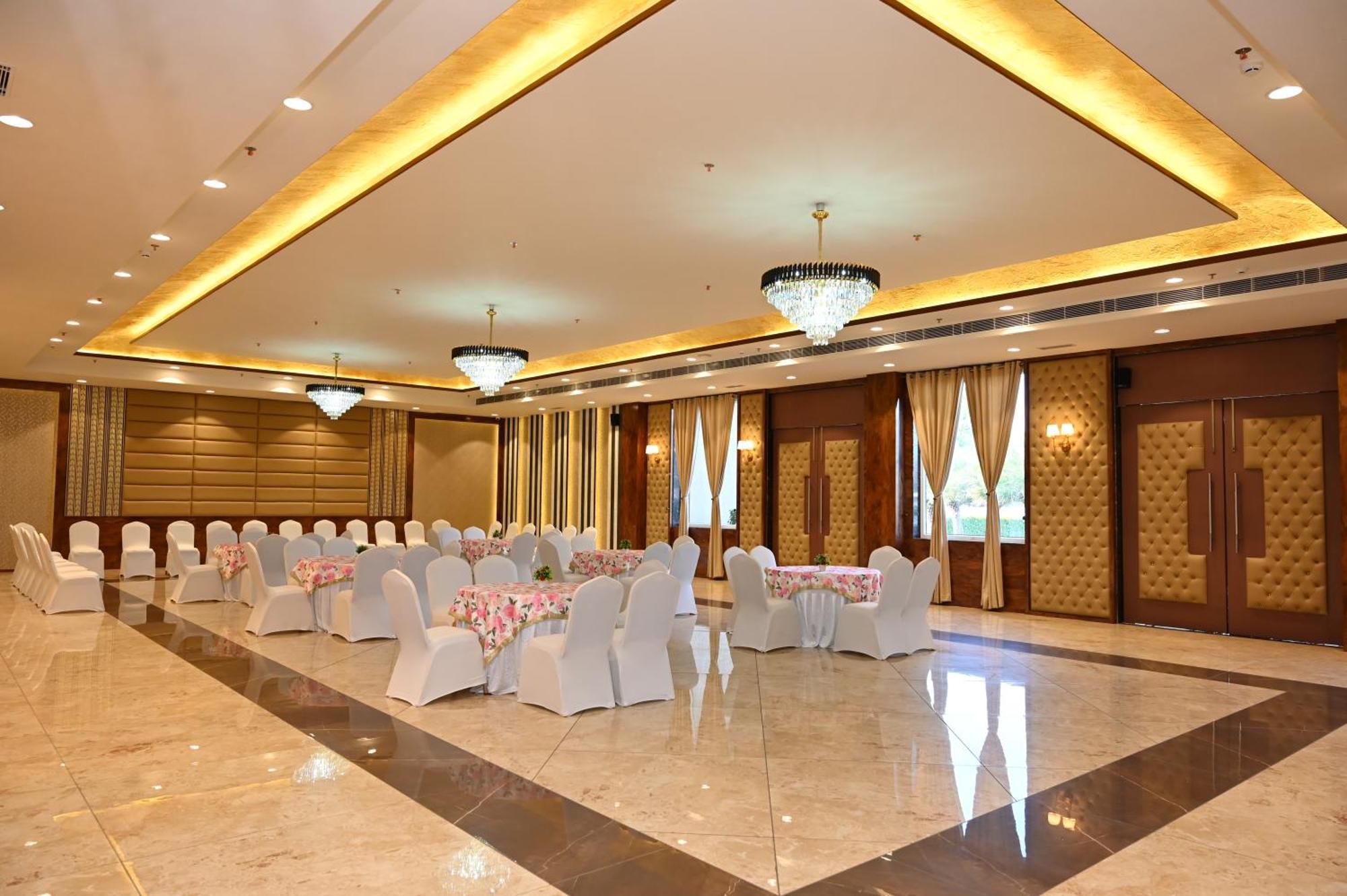 Hotel Shyamleela Khatu ภายนอก รูปภาพ