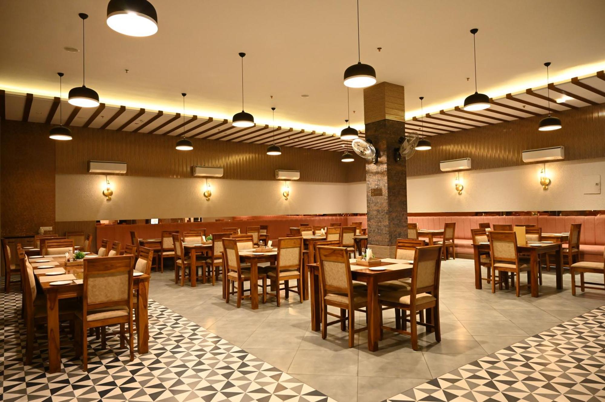 Hotel Shyamleela Khatu ภายนอก รูปภาพ