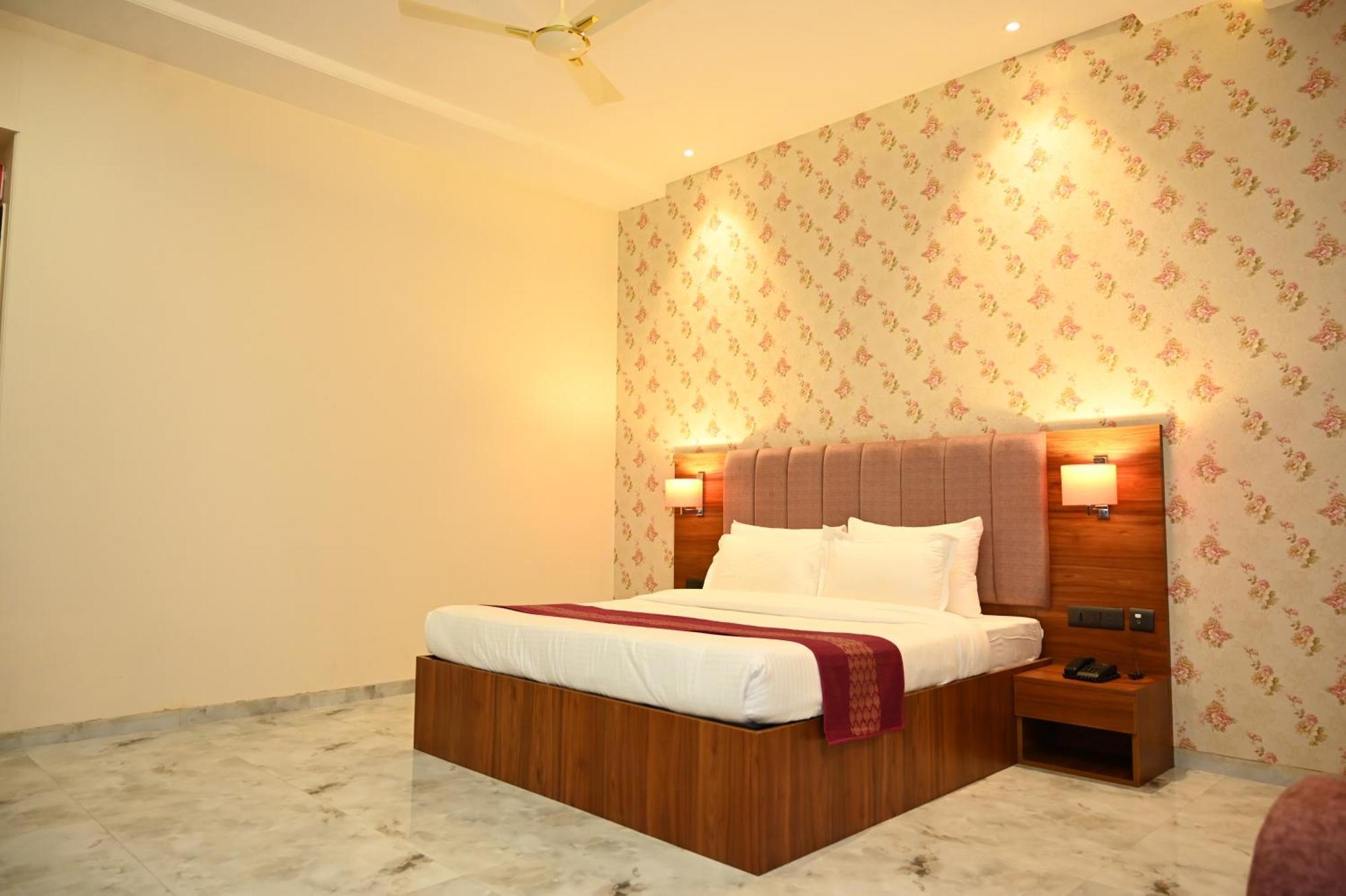 Hotel Shyamleela Khatu ภายนอก รูปภาพ